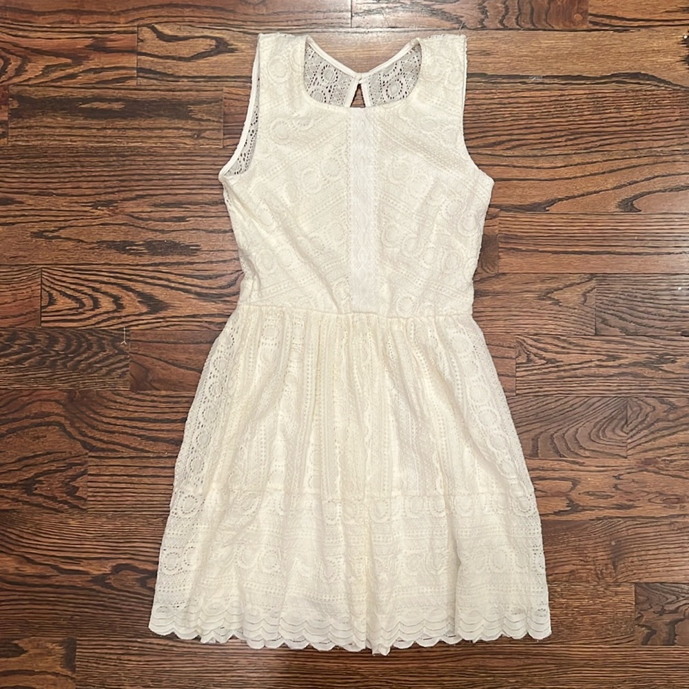 Adorable Altar’d State white lace dress. Open back. Size small. Zipper. Like new